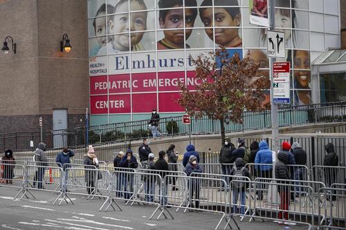 Un morto ogni 17 minuti a New York. Da Queens a Brooklyn il coronavirus avanza