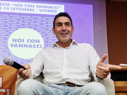 Vannacci, altro terremoto nel suo “esercito”. Ecco le dimissioni eccellenti