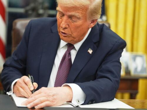 Dazi, Trump: "Al 35% per il Canada dal 1° agosto". E attacca sul fentanyl