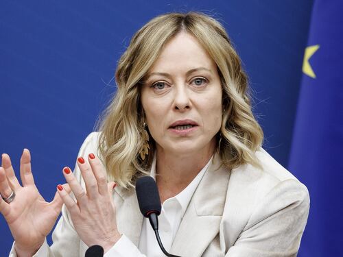 Meloni a tutto campo da Sala a Musk. Pronta a volare da Trump per l'insediamento