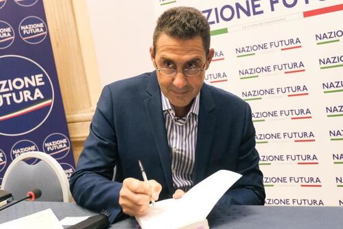 Vannacci, magistrati a orologeria: indagato per il libro bestseller