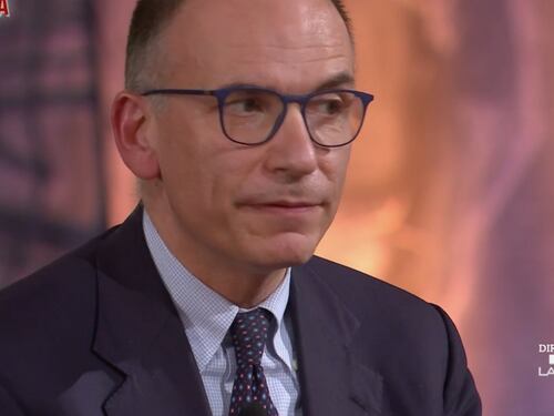 Piazzapulita, "Erdogan tecnicamente..." Paolo Mieli interroga Letta. Il segretario Dem tentenna