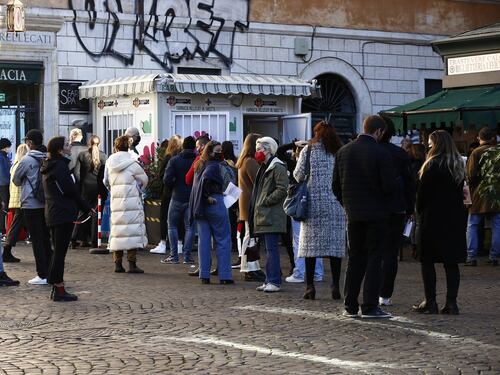 Sei giorni per avere il referto. Nel Lazio è ancora caos tamponi, sistema in tilt
