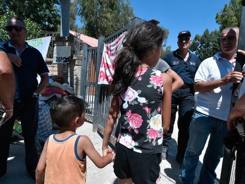 Buoni pasto ai Rom, Fratelli d'Italia chiede chiarimenti alla Raggi