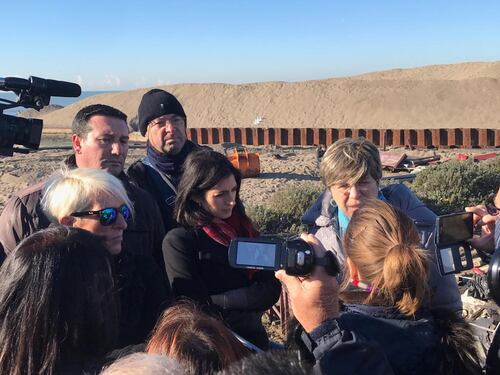 Ostia, abbattuto lo stabilimento balneare sequestrato