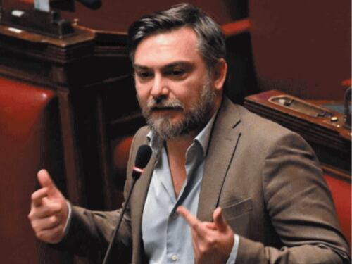 Scontro alla Camera sul Covid, il M5S attacca Il Tempo