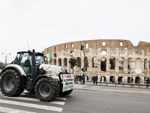 Protesta dei trattori, il governo trova la quadra: accordo sull'Irpef