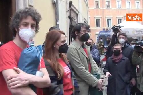 Il Pd dopo Zingaretti: le Sardine al Nazareno e Grillo si propone come segretario