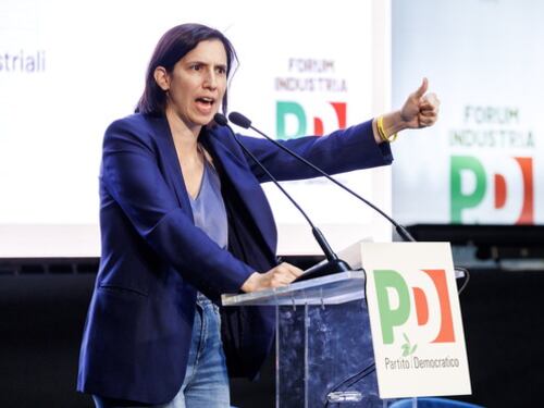 Pd, da Milano a Bari fino a Pesaro: Schlein costretta a sostenere i big travolti dagli scandali