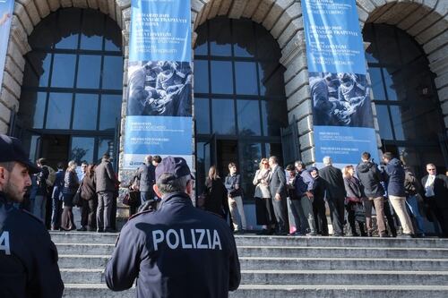 Verona divide Lega e M5s. Bufera per il blitz della senatrice grillina