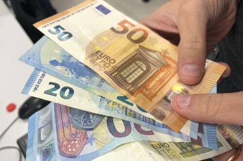 Aumenta il costo del denaro, l'inflazione si sente anche in banca