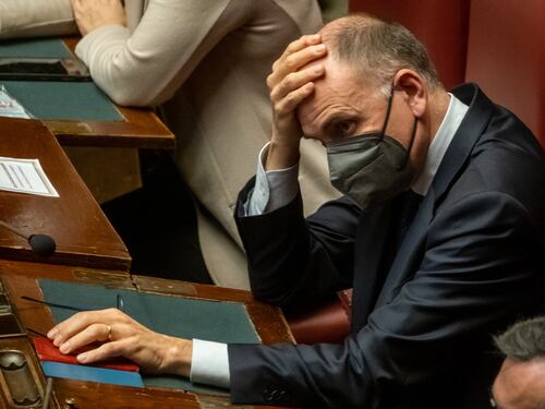 Il governo non c’è più. Enrico Letta accusa il centrodestra: situazione ingestibile, avvelenano i pozzi