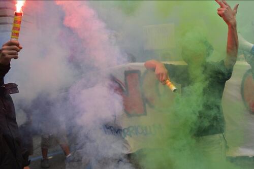 G7 a Torino, scontri tra manifestanti e forze dell'ordine