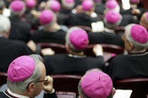 La Chiesa sveglia la politica In coma