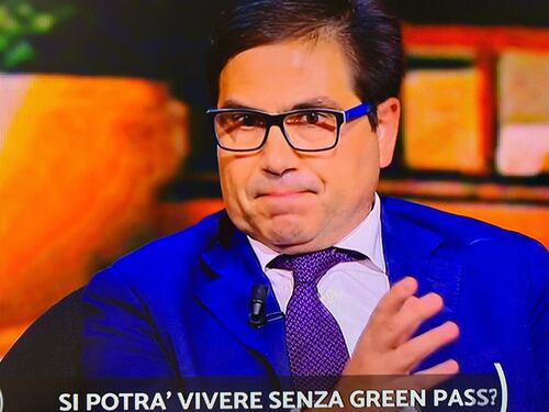 Niente green pass dopo l'immunità, la speranza di D'Amato