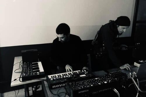 Il live elettroacustico conquista la galleria d'arte