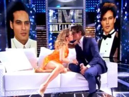 Garko-d'Urso danno scandalo. Sul divano il bacio in bocca