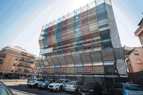 Roma e le cantine di Allah. Quei mille metri interrati sotto i palazzi: il caso finisce all’Anac