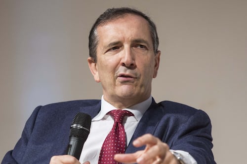 Tim rischia di diventare americana: offerta del fondo Kkr, oggi il cda. Il governo batta un colpo
