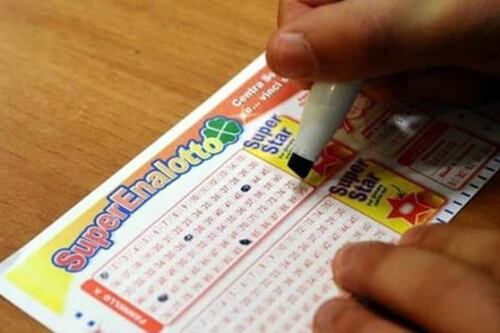 Febbre da SuperEnalotto: l'Italia sogna il Jackpot da 200 milioni