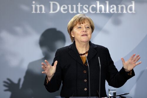Germania, bufera su Angela Merkel: il governo si arrabbia per le spese pazze