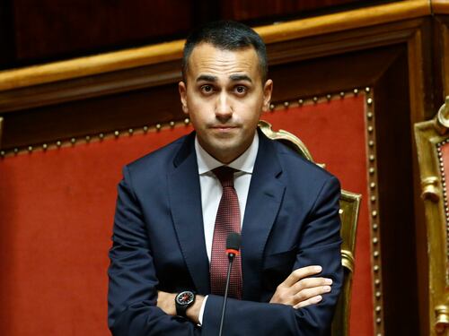 Astemio, bigotto, divanista: è l'era dell'homo dimaiano