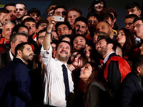 Lega Capitale, esordio a Roma ed è Salvini show