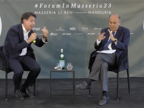 Conte infuriato con Vespa: "Mi dà del putiniano?", scontro in masseria