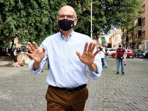 Enrico Letta sta sereno, Mps no: arriva la doccia fredda sulla banca