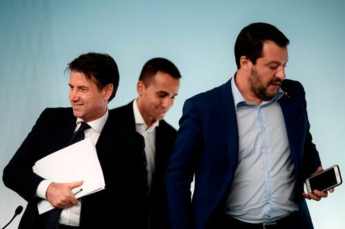 Lite sul dl fisco. Conte: "Sabato consiglio dei ministri". Salvini: "Ho altri impegni"