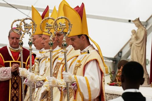 Lefebvriani, consumato il nuovo scisma ad Écône: ordinati quattro vescovi senza il sì di Papa Leone