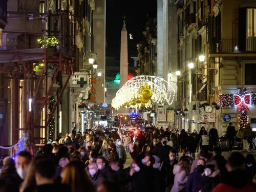 Rosato attacca Casalino: con il tuo cashback hai provocato gli assembramenti natalizi
