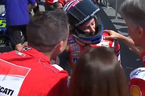 Dovizioso show in Repubblica Ceca: pole davanti a Rossi