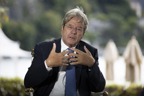 Pd, cresce la fronda: una nuova corrente per isolare Schlein. Gentiloni nume tutelare