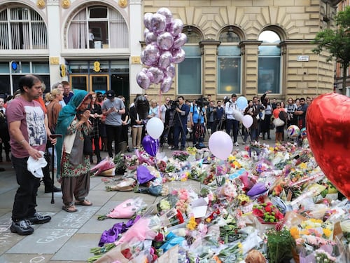 Strage Manchester, altri arrestiTensione Gb-Usa per la fuga di notizie