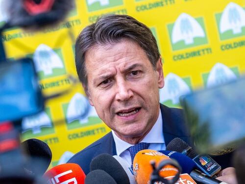 M5s, Conte si candida in 5 collegi ma i sondaggisti lo stroncano: effetti trascurabili
