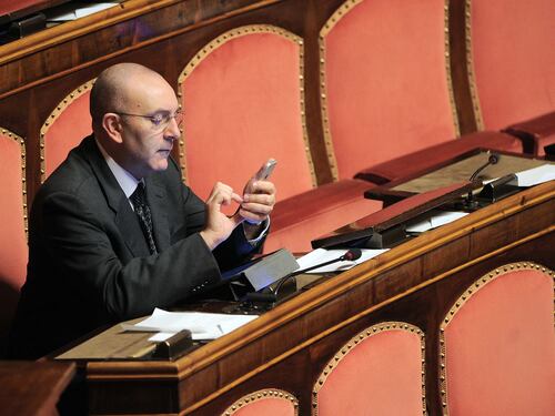 “LiberaZione”, il messaggio della vergogna di Vito Petrocelli. Giuseppe Conte furibondo: espulso dal M5S