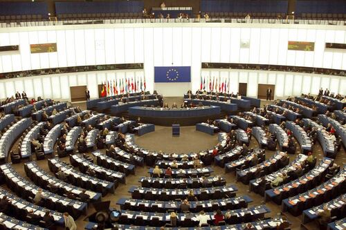 Il Parlamento Ue condanna Orban. Da Strasburgo sì alle sanzioni