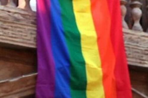 Toscana, scontro sul modulo LGBT a scuola: "Il Pd perde il pelo ma non il vizio"