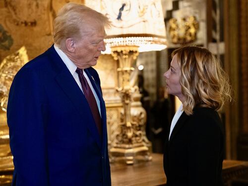 Meloni a Washington per convincere Trump: "Fase complessa e in evoluzione"