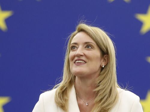 Roberta Metsola presidente del Parlamento europeo. È la più giovane di sempre