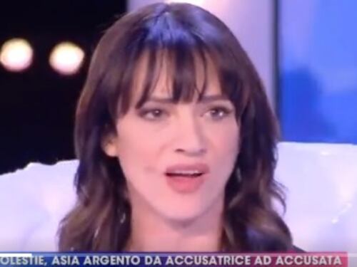 "Quale sesso in cucina". Asia Argento smonta Corona