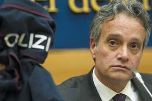 Elemosina per i servitori dello Stato