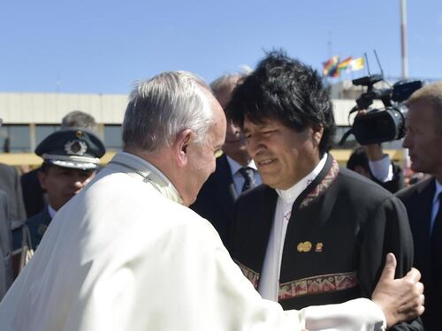 Il Papa predica bene. E poi razzola male