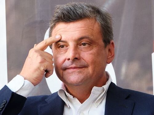 Raffreddate la testa di Calenda. “Convoca” la piazza contro il Covid…