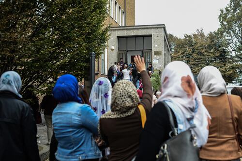 Rivolta a Torpignattara: "Via stranieri e moschee"