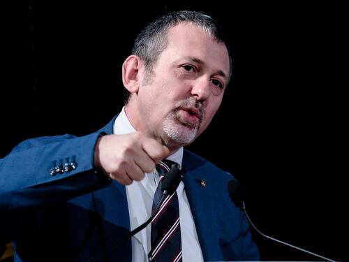 Caso Cospito, Delmastro: "Non mi dimetto". Meloni: "Condanna sconcertante, resta"