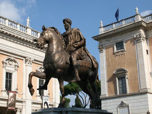 Ora puri e casti? È solo una finta. Nella Capitale si paga come prima