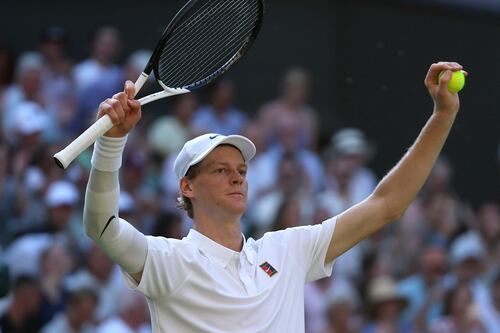 Wimbledon, Sinner trita Djokovic e vola in finale. Di nuovo il “classico” con Alcaraz