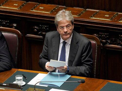 Il governo Gentiloni incassa la fiducia: 368 sì e 105 no